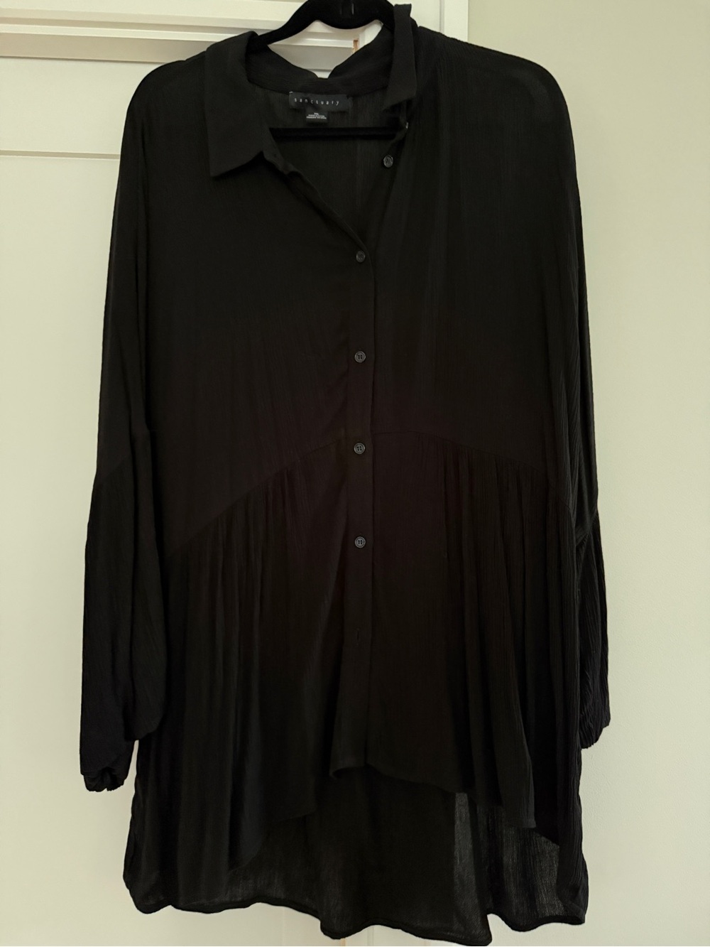 Sanctuary Black Button-Front Flow Tunic Shirt